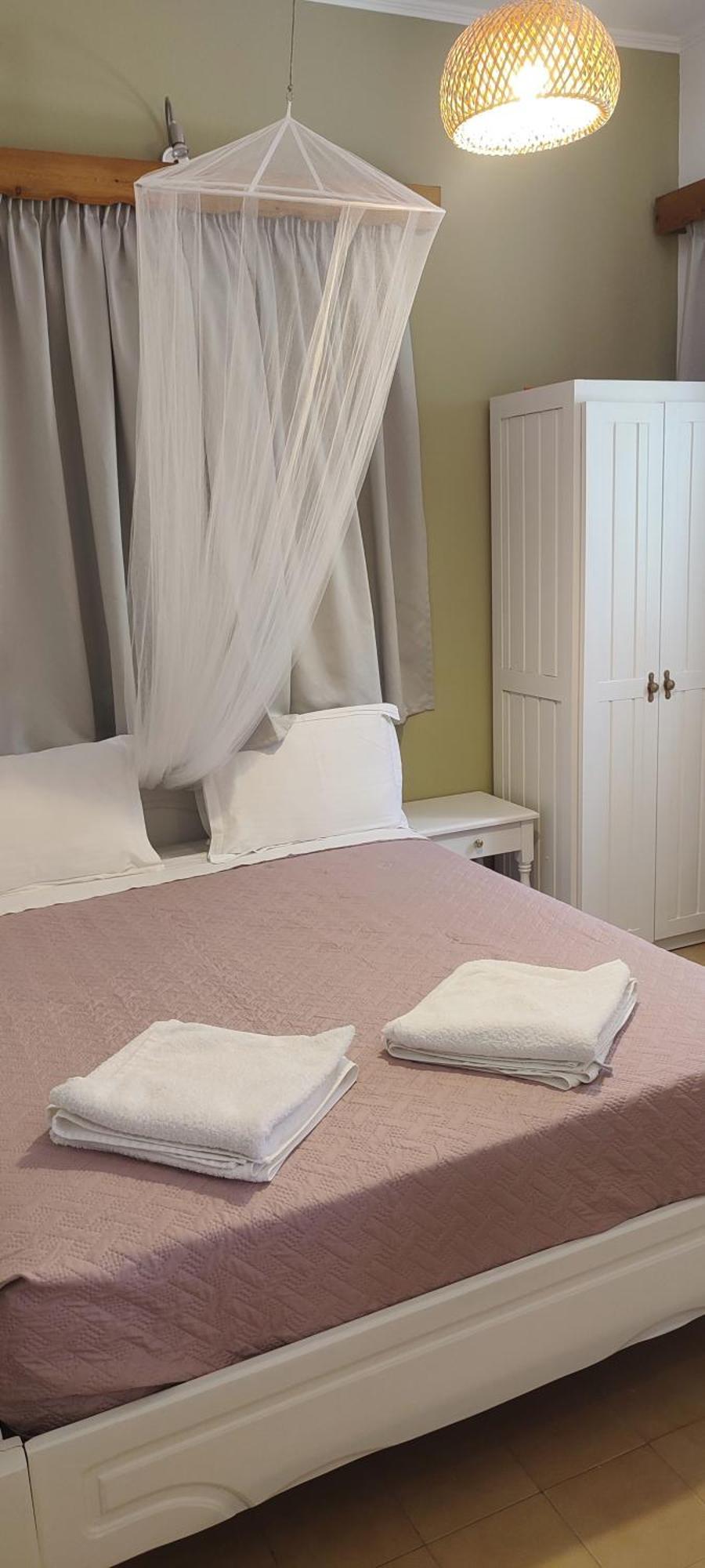 Krinelos Rooms Скала-Эресу Экстерьер фото
